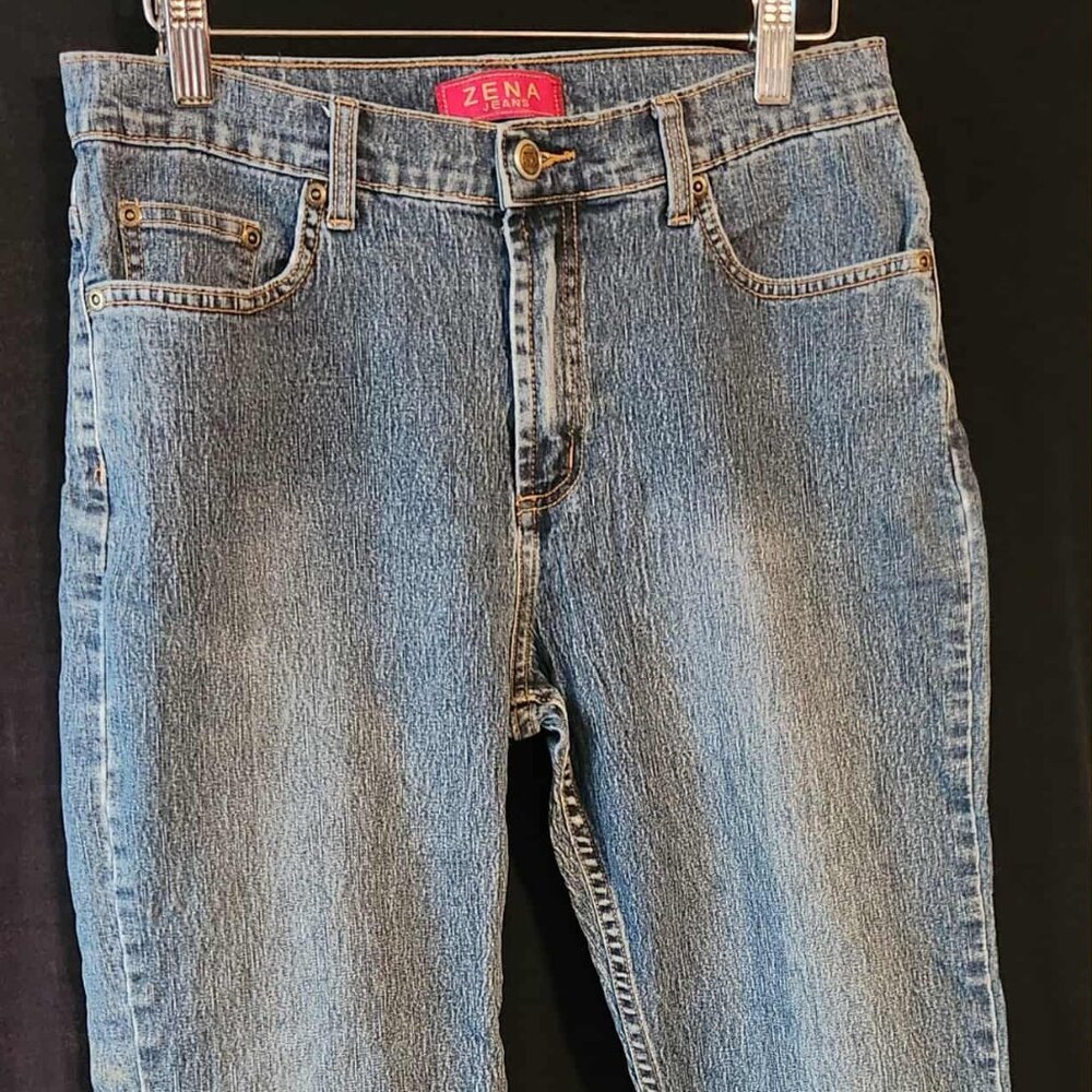 Zena Jeans Women's Stretch Denim Capris Size 6 Medium Wash